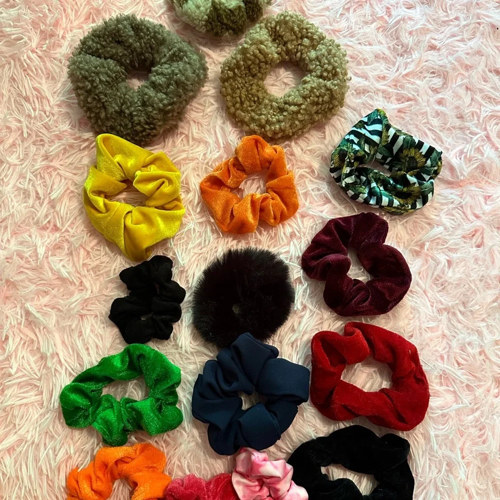 Scrunchie Lot - Picture 1 of 7